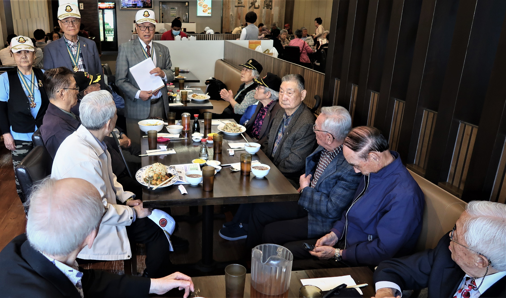 대한민국 6·25참전유공자회 뉴욕지회(회장 박근실)는 10일 뉴욕시 플러싱 삼원각 식당에서 5월 월례회를 개최했다. 이날 참석자들은 ▶정원빈 회원(100세) 장례식 화환 증정 ▶한국전쟁 73주년 기념식 ▶메모리얼데이 행사 참가 등의 안건을 처리했다. [대한민국 6·25참전유공자회 뉴욕지회]