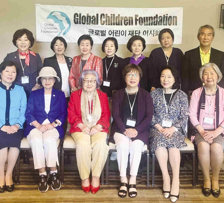 글로벌어린이재단이 시카고 르네상스 호텔에서 지난 1일부터 3일까지 정기 이사회를 개최했다. 이번 이사회에는 10명의 이사가 모여 2024년도 예산, 사업 계획 및 후원 기관 등에 대해 결정했다. 올해 뉴저지 총회는 7월 7일부터 9일까지 장욱진 NGO 국제기구국장 주도로 진행될 예정이다.  [글로벌어린이재단]