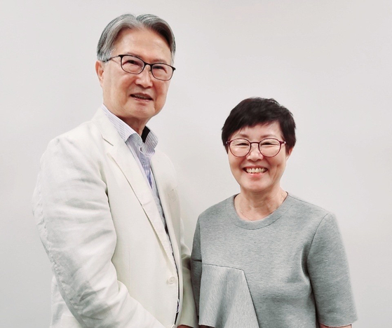 재미한인직업교육센터 김홍래(왼쪽) 회장과 엄은자 원장. [재미한인직업교육센터 제공]