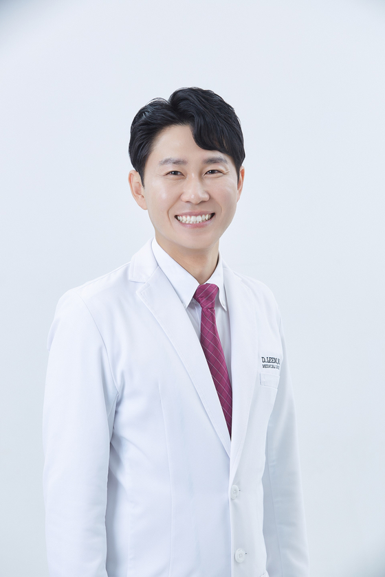 세마글루타이드 주사를 통해 체중 감량과 함께 건강 전반을 관리해 주는 바른병원의 임대순 원장.