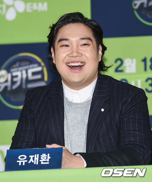 [OSEN=박준형 기자] 17일 오전 서울 AW컨벤션센터에서 진행된 Mnet 전국민 동심저격 뮤직쇼 ‘위키드(WE KID, 연출 김용범 CP)’제작발표회에서 유재환이 미소 짓고 있다.‘위키드(WE KID)’는 ‘우리 모두 아이처럼 노래하라(WE sing like a KID)’의 준말로, 어른과 어린이 모두가 사랑하는 트렌디한 동요, 2016년판 ‘마법의 성’을 만드는 전국민 동심저격 뮤직쇼다. ‘슈퍼스타K’ 시즌 1~3와 ‘댄싱9’의 김용범 CP가 총 연출을 맡았으며, 다양한 분야에서 활약하고 있는 최정상급 스타인 박보영, 타이거 JK, 유연석이 유명 작곡가, 뛰어난 재능의 어린이들과 함께 어른과 어린이 모두의 마음을 사로잡을 창작동요대전을 펼친다. 오는 2월 18일(목) 밤 9시 40분 Mnet, tvN 첫 방송./ soul1014@osen.co.kr