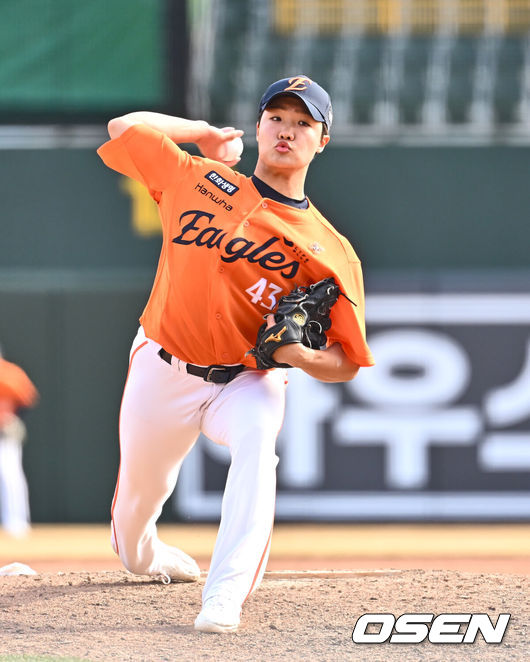 [OSEN=부산, 이석우 기자] 한화 이글스 정우주/ foto0307@osen.co.kr