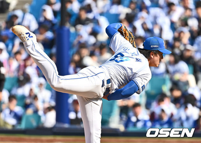 [OSEN=대구, 이석우 기자] 23일 대구삼성라이온즈파크에서 2025 신한 SOL 뱅크 KBO 리그 삼성 라이온즈와 키움 히어로즈의 경기가 열렸다. 홈팀 삼성은 백정현이, 방문팀 키움은 하영민이 선발 출전했다. 삼성 라이온즈 이재희가 역투하고 있다. 2025.03.23 / foto0307@osen.co.kr
