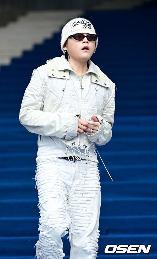 [OSEN=최규한 기자] 5일 서울 동대문디자인플라자(DDP)에서 ‘2024 S/S 서울패션위크’가 열렸다.가수 노엘이 행사에 참석해 포즈를 취하고 있다. 2023.09.05 / dreamer@osen.co.kr