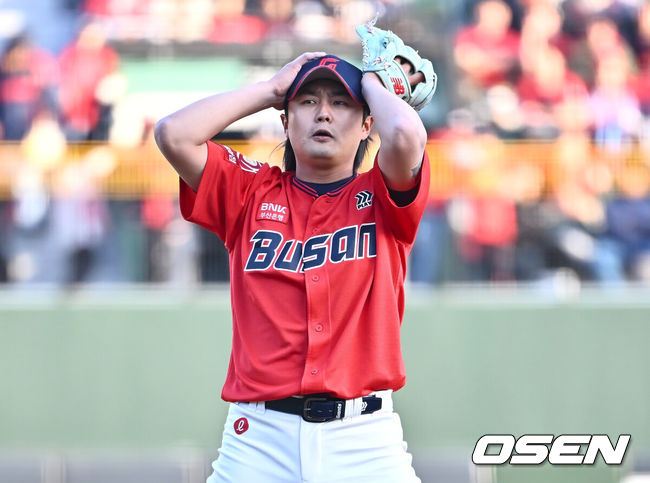 [OSEN=부산, 이석우 기자] 롯데 자이언츠 정철원 / foto0307@osen.co.kr