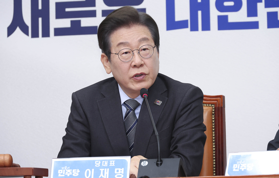 이재명 더불어민주당 대표가 7일 오전 국회에서 열린 최고위원회의서 발언하고 있다. 임현동 기자/20250407