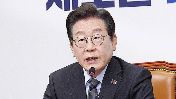 이재명 더불어민주당 대표가 7일 오전 국회에서 열린 최고위원회의서 발언하고 있다. 임현동 기자