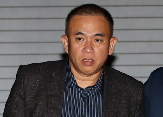 창원지법은 지난 9일 명태균씨의 보석청구를 받아들였다. 재판부는 주거지 제한, 보증금 5000만원 납입 등을 조건으로 이런 결정을 내렸다. 뉴스1