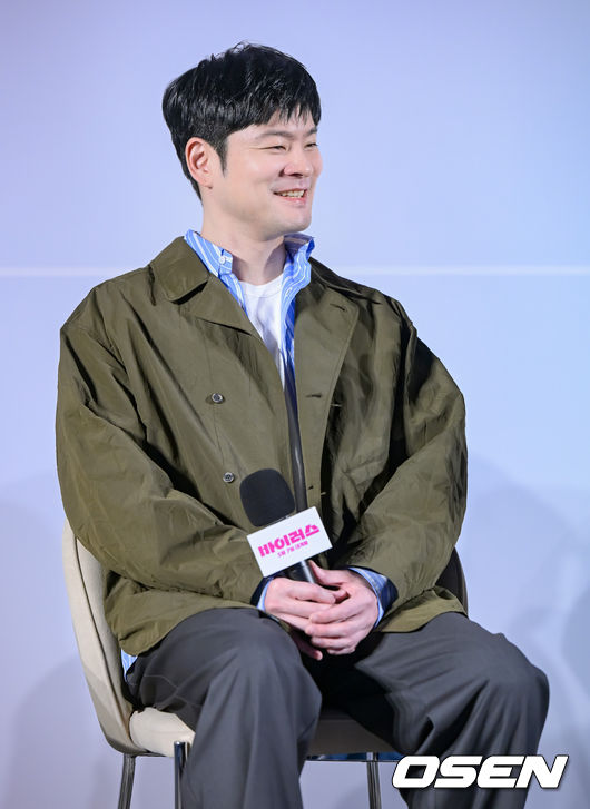 [OSEN=지형준 기자] 16일 오전 서울 강남구 삼성동 메가박스 코엑스에서 영화 '바이러스' 제작보고회가 열렸다.