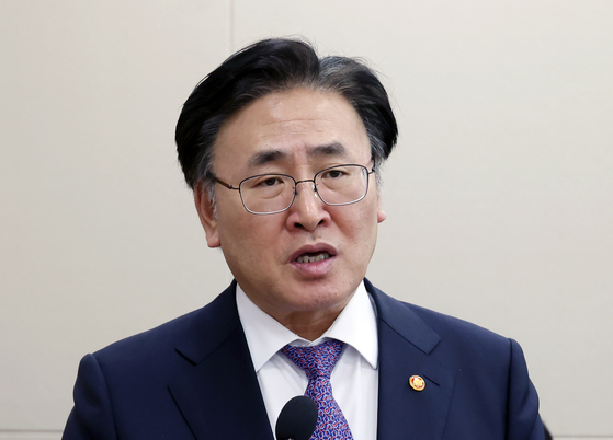 지난 24일 서울 여의도 국회에서 열린 제424회 국회(임시회) 과학기술정보방송통신위원회 전체회의에서 유상임 과학기술정보통신부 장관이 추경 예산 관련 설명을 하고 있다. 뉴시스