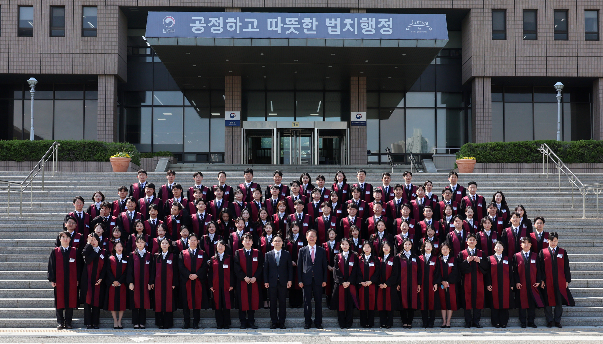 뉴시스