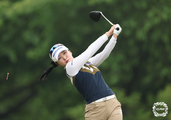 NH투자증권 레이디스 챔피언십 최종라운드 4번홀에서 티샷하는 이예원. 사진 KLPGA