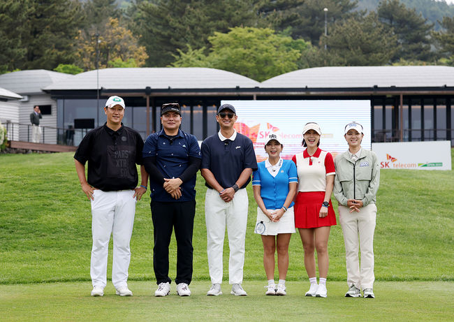 한국프로골프(KPGA)투어 ‘SK텔레콤 오픈2025’의 사전 행사로 개최된 제4회 ‘SK텔레콤 채리티 오픈2025 sponsored by아메리칸 익스프레스(이하 ‘SK텔레콤 채리티 오픈’)’가 스포츠와 연예 분야 셀럽들의 뜨거운 기부 경쟁 속에 마무리됐다. / SK텔레콤