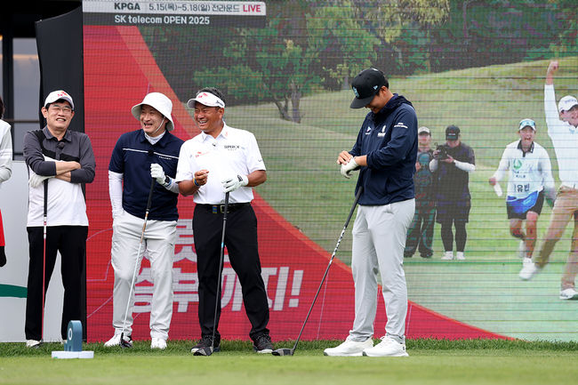 한국프로골프(KPGA)투어 ‘SK텔레콤 오픈2025’의 사전 행사로 개최된 제4회 ‘SK텔레콤 채리티 오픈2025 sponsored by아메리칸 익스프레스(이하 ‘SK텔레콤 채리티 오픈’)’가 스포츠와 연예 분야 셀럽들의 뜨거운 기부 경쟁 속에 마무리됐다. / SK텔레콤