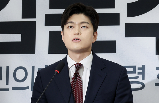 김용태 국민의힘 비상대책위원장이 지난 15일 오후 국회에서 열린 기자간담회에 참석해 발언하고 있다. 임현동 기자