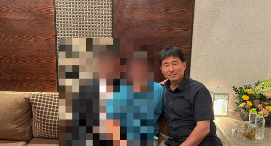 민주당이 19일 지귀연 판사의 룸살롱 접대 의혹을 제기하며 공개한 사진. [사진 민주당 선대위]