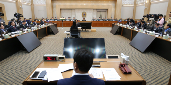 지난해 10월 충남 계룡대에서 국회 국방위원회의 육군본부에 대한 국정감사가 진행되고 있다. 뉴스1