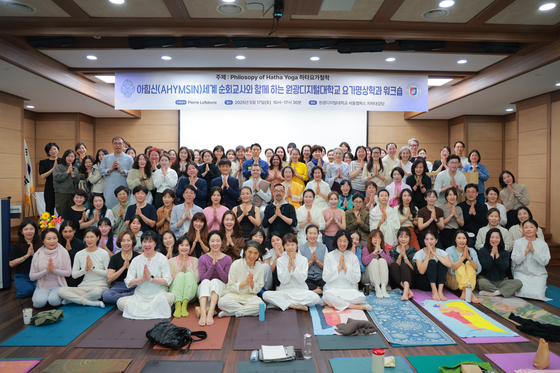 국제 히말라야 요가명상 워크숍 단체촬영