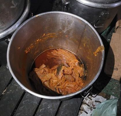  식품의약품안전처가 적발한 즉석조리식품(김치찌개) 위반 제품. 사진 식약처