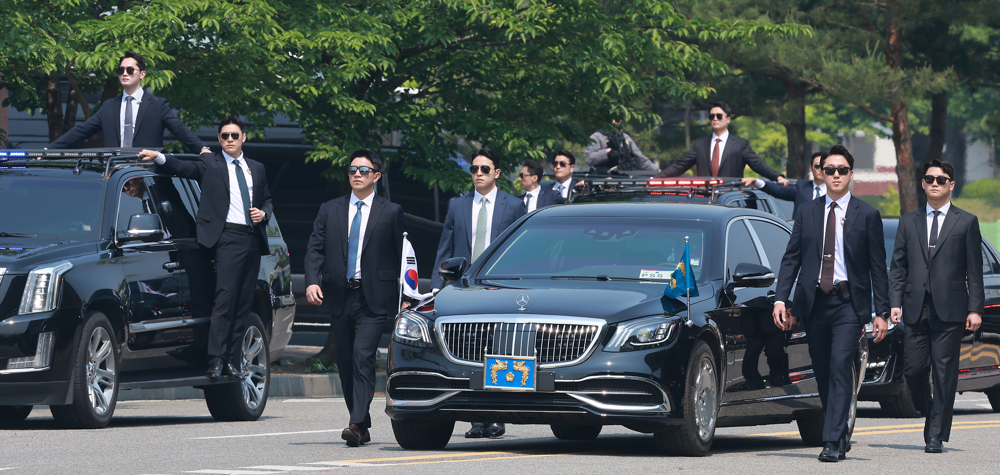 대통령 경호처 경호관들이 제21대 대통령 취임식을 앞두고 차량 퍼레이드 훈련을 하고 있다. 김현동 기자