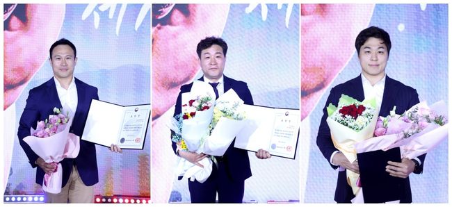 대한씨름협회는 31일 경북 문경시 문경실내체육관에서 열린 ‘제14회 씨름의 날’ 기념식에서 씨름 발전을 위해 힘쓴 유공자 4명에 대해 문체부 장관 표창을 전했다고 밝혔다. / 대한씨름협회