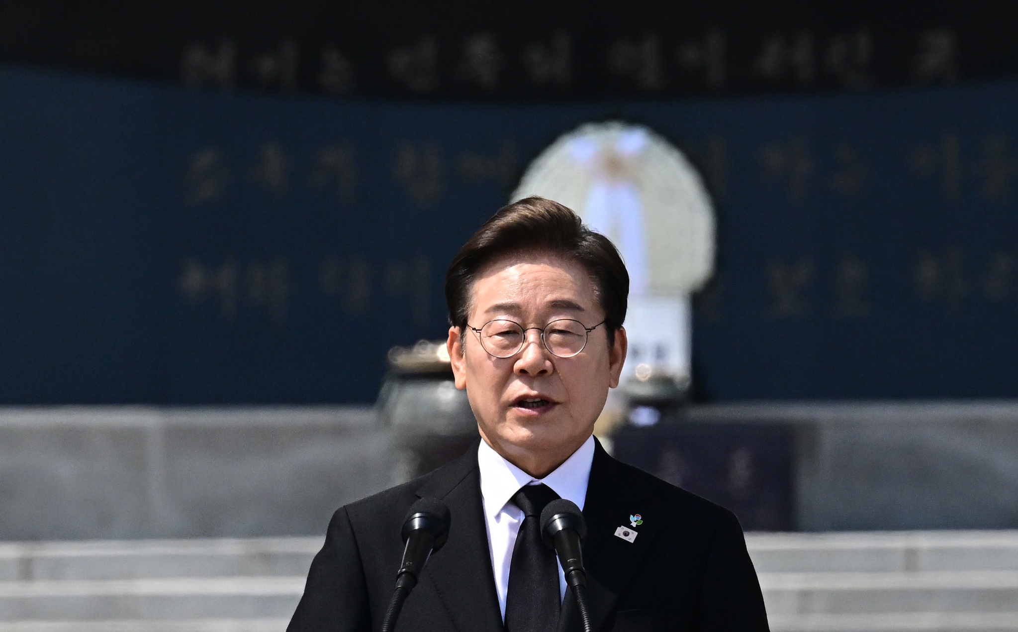 이재명 대통령이 6일 서울 동작구 국립서울현충원에서 열린 제70회 현충일 추념식에서 추념사를 하고 있다. 중앙포토