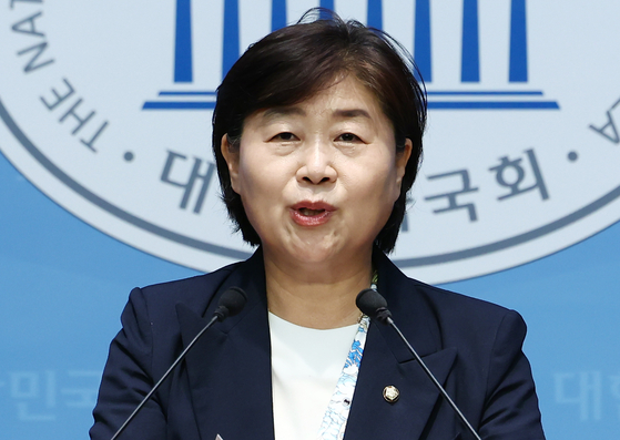 서영교 더불어민주당 의원이 지난 5일 서울 여의도 국회 소통관에서 제22대 국회 제2기 민주당 원내대표 출마를 선언하고 있다. 뉴스1