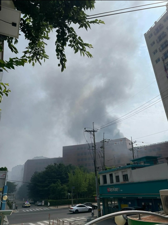 7일 오후 3시 10분쯤 서울 영등포구 문래동3가 한 공장에서 화재가 발생했다. 연합뉴스