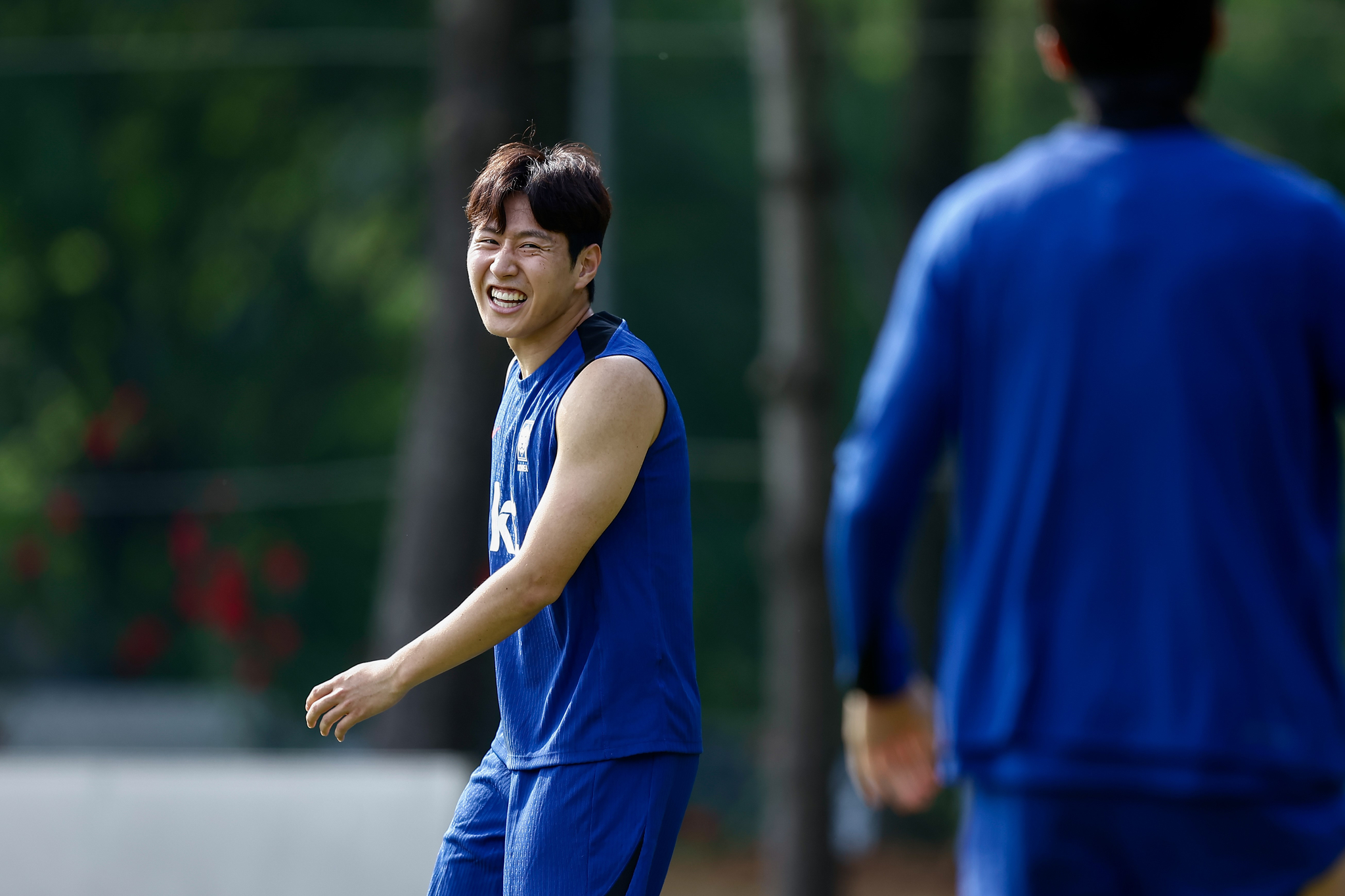 8일 파주에서 훈련을 재개한 축구대표팀. 이강인이 밝게 웃고 있다. [사진 KFA]