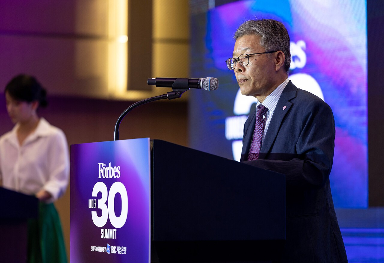 윤성택 고려대학교 연구부총장은 “올해 국내에서 유일하게 120주년을 맞은 고려대학교는 혁신적인 아이디어가 현실이 되는 과정에 있어 든든한 동반자로서 함께하겠다”고 말했다. 김정훈 기자 