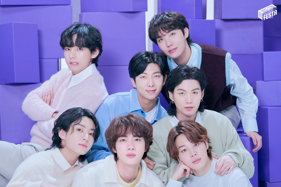 방탄소년단이 드디어 완전체가 된다. 사진은 데뷔 10주년 당시의 멤버들. [사진 위버스]