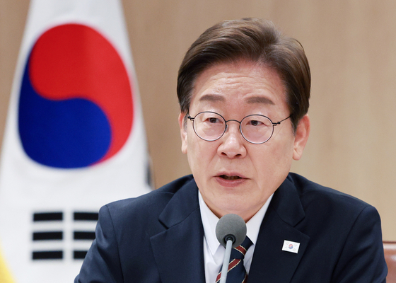 이재명 대통령이 9일 서울 용산 대통령실 청사에서 열린 비상경제점검 2차 태스크포스(TF)회의에서 발언하고 있다. 대통령실 통신 사진기자단
