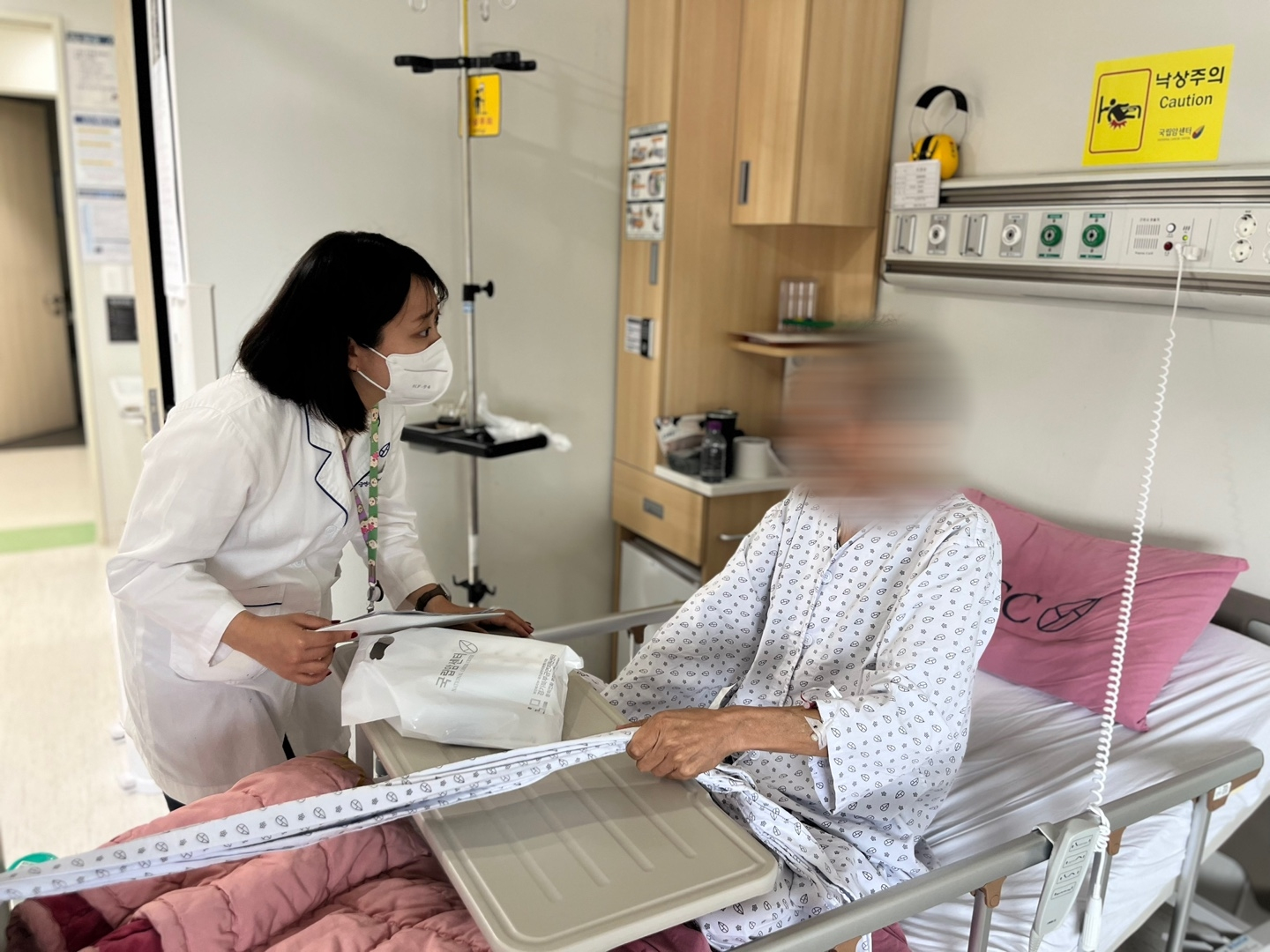 암환자 절반이 계속 흡연…입원때 밀착 상담하니 56% 끊어 [신성식의 레츠 고 9988]