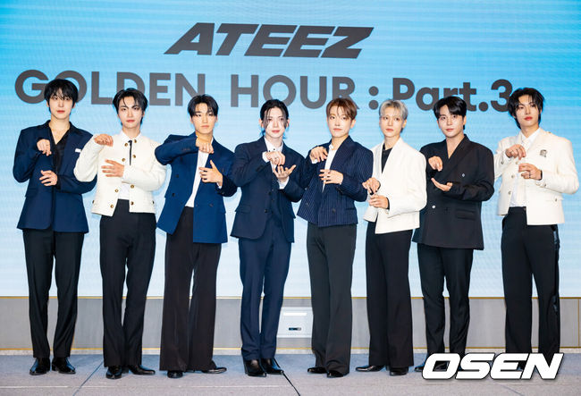 [OSEN=박준형 기자] 12일 오후 서울 마포구 호텔 나루 서울 엠갤러리에서 에이티즈(ATEEZ) 미니 12집 '골든 아워 : 파트 3' 발매 기자간담회가 진행됐다.에이티즈의 가장 눈부시게 빛나는 순간을 담아낸 '골든 아워' 시리즈 세 번째 이야기 '골든 아워 : 파트 3'는 이들이 약 7개월 만에 발매하는 신보로, 타이틀곡 '레몬 드롭'은 에이티즈가 오랜만에 선보이는 여름을 겨냥한 시즌송으로 오는 13일 오후 1시 발매된다.그룹 에이티즈가 포즈를 취하고 있다.  2025.06.12  / soul1014@osen.co.kr