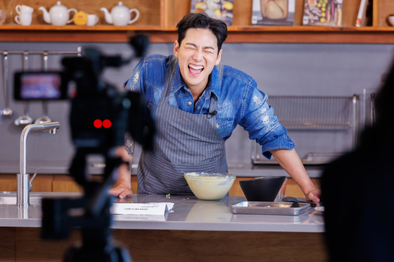 특유의 밝고 건강한 웃음으로 촬영장을 유쾌하게 만든 백호   사진 나승보 