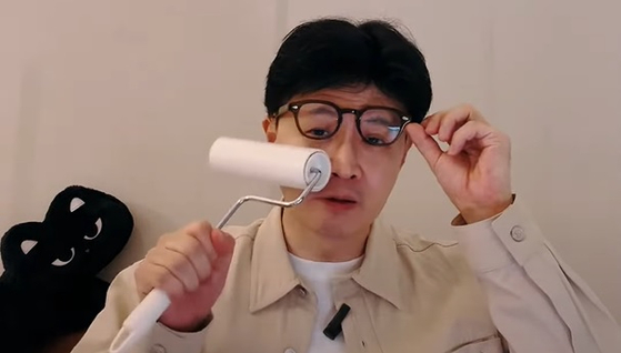 '돌돌이 하는 한동훈' '산스장 간 김문수'…알고리즘 파고든 정치인