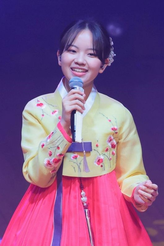 아즈마 아키 / 롯데 자이언츠 제공