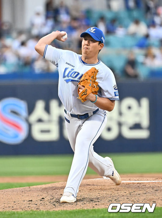 [OSEN=대구, 이석우 기자] 25일 대구삼성라이온즈파크에서 2025 신한 SOL 뱅크 KBO 리그 삼성 라이온즈와 NC 다이노스의 경기가 열렸다. 홈팀 삼성은 김대호가, 방문팀 NC는 목지훈이 선발 출전했다. 삼성 라이온즈 양창섭이 1회초 교체 투입돼 역투하고 있다. 2025.04.25 / foto0307@osen.co.kr