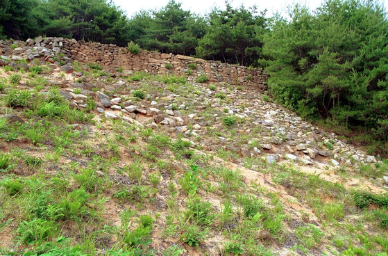 경남 창녕군 옥천리에 있는 옥천사 터. 신돈의 어머니가 이 절의 노비였다. 신돈이 죽은 뒤 폐사되었다. [사진 창녕군]
