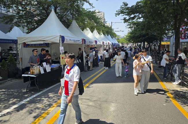 [사진] 서대문구청의 원활한 협조로 대회가 성공했다