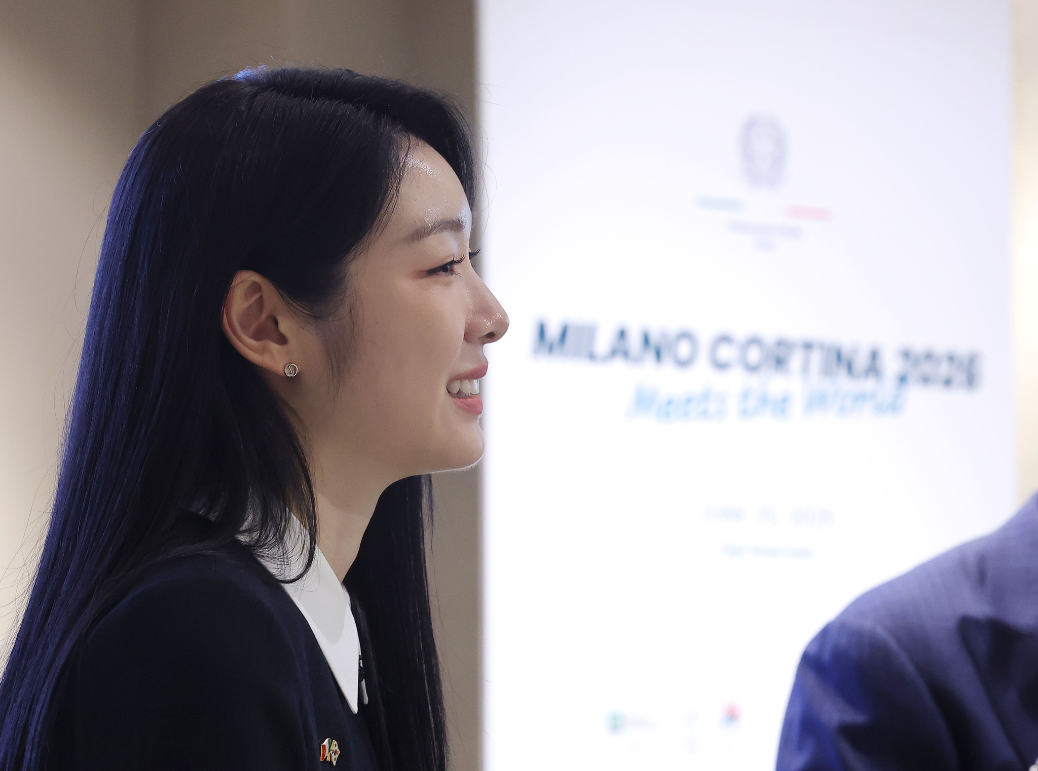 25일 서울 강남구 가로수길 하이스트리트이탈리아에서 열린 2026 밀라노·코르티나담페초 동계 올림픽 및 패럴림픽 공식 설명회에서 '피겨여왕' 김연아가 인사말을 하고 있다. [연합뉴스]