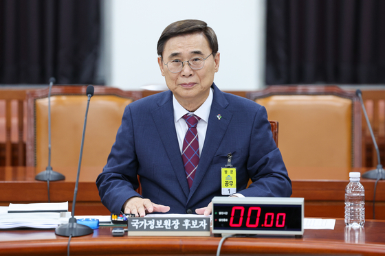 이종석 국가정보원장이 지난 19일 오후 서울 여의도 국회 정보위원회 회의실에서 비공개로 열린 인사청문회에 출석한 모습. 뉴스1