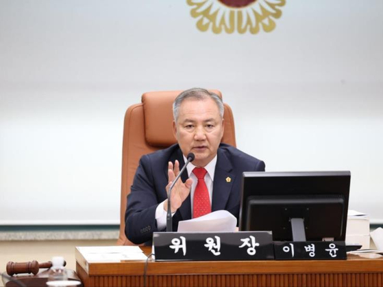 7월에 취임 1주년을 맞는 이병윤 서울시의회 교통위원장.