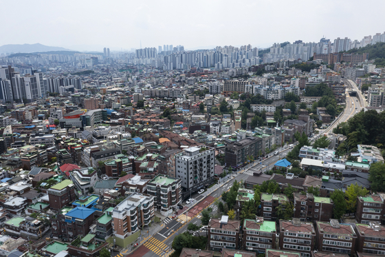 강북구 수유1동(빨래골) 전경. 이곳은 고밀도 개발 대신 주민 주도의 저밀도 개발이 꾸준히 이뤄지고 있다. 사진 서울시