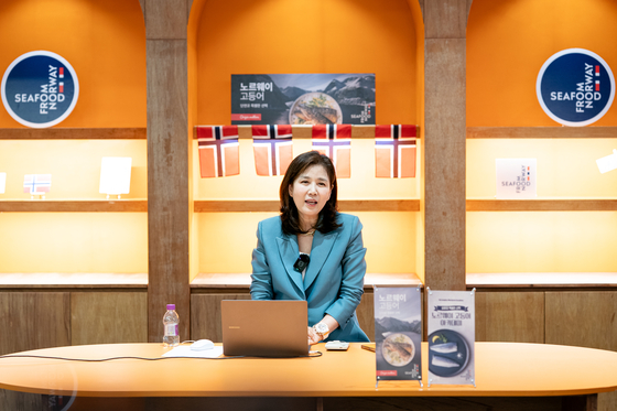 김소형 한의학박사는 '100세 시대 잘 먹고 잘 사는 법'을 주제로 강연했다. 사진 노르웨이수산물위원회