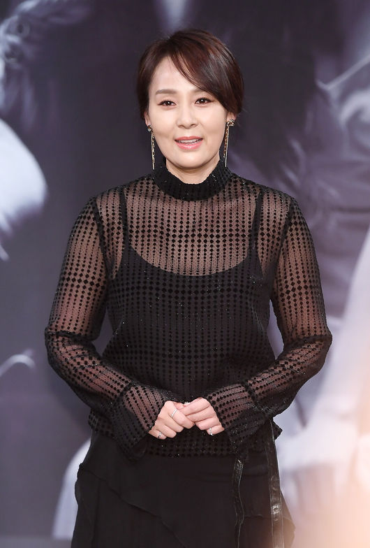 전미선 추모식