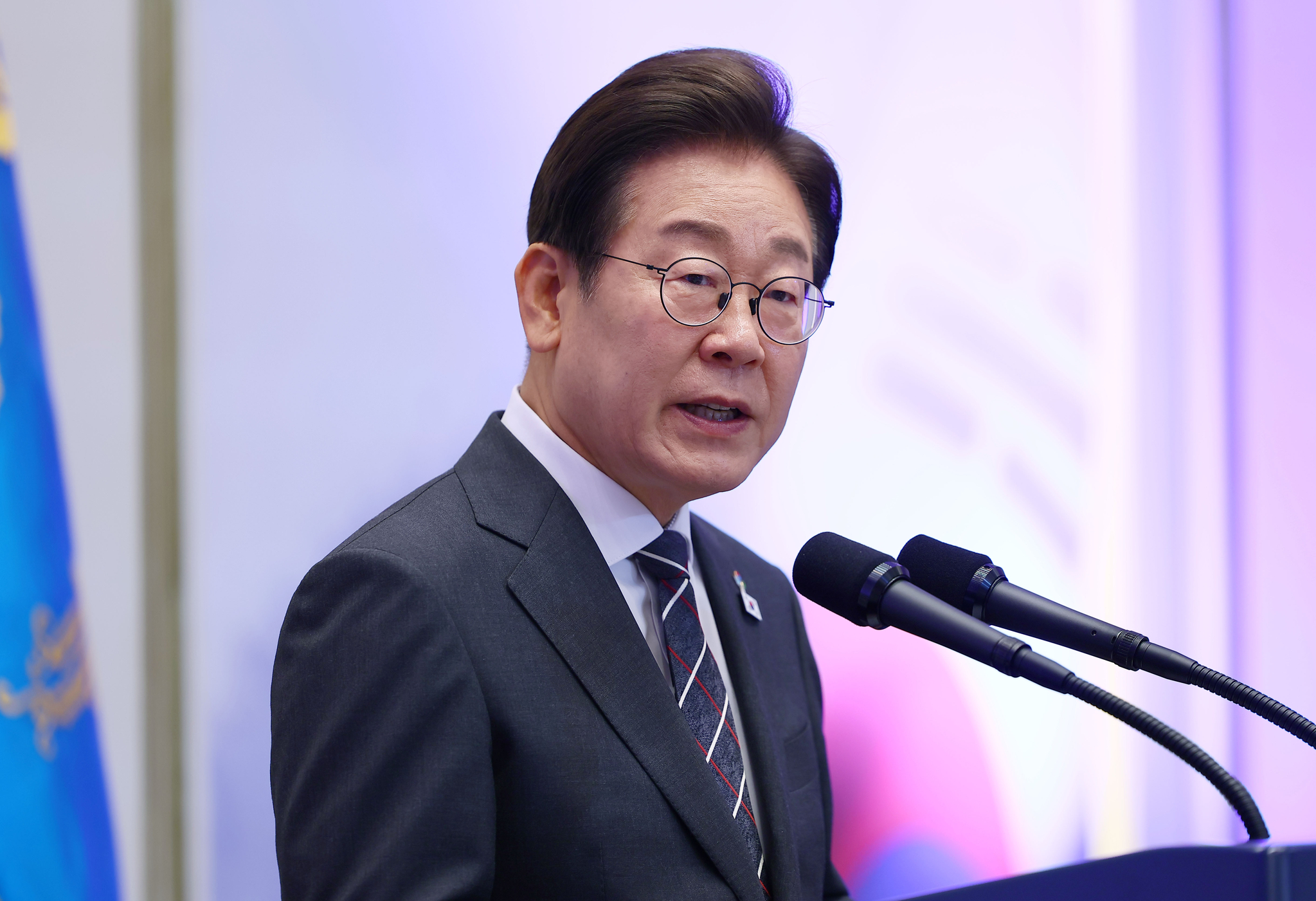 이재명 대통령이 27일 청와대 영빈관에서 열린 '호국보훈의 달, 대통령의 초대'에서 발언하고 있다. 대통령실사진기자단