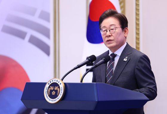 이재명 대통령이 27일 청와대 영빈관에서 열린 '호국보훈의 달, 대통령의 초대'에서 발언하고 있다. 대통령실사진기자단 