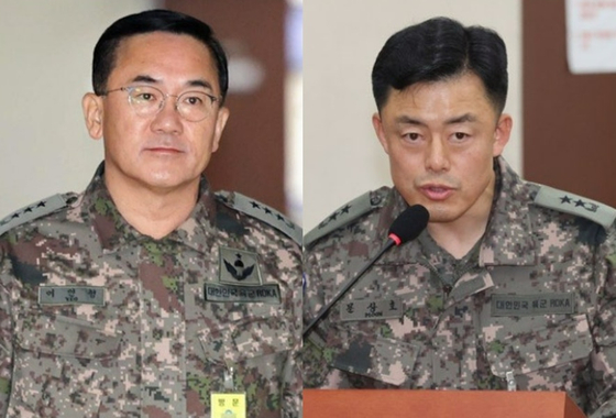 여인형 전 국군방첩사령관과 문상호 전 국군정보사령관. 사진 연합뉴스