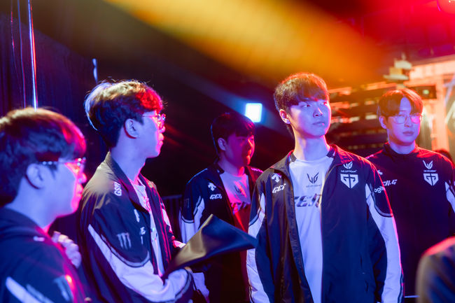 젠지 G2 1세트 장면